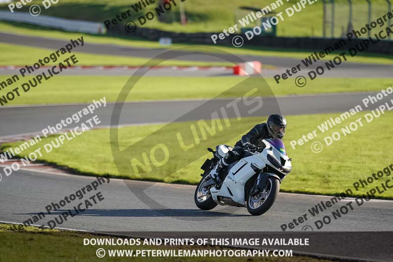 anglesey;brands hatch;cadwell park;croft;donington park;enduro digital images;event digital images;eventdigitalimages;mallory;no limits;oulton park;peter wileman photography;racing digital images;silverstone;snetterton;trackday digital images;trackday photos;vmcc banbury run;welsh 2 day enduro